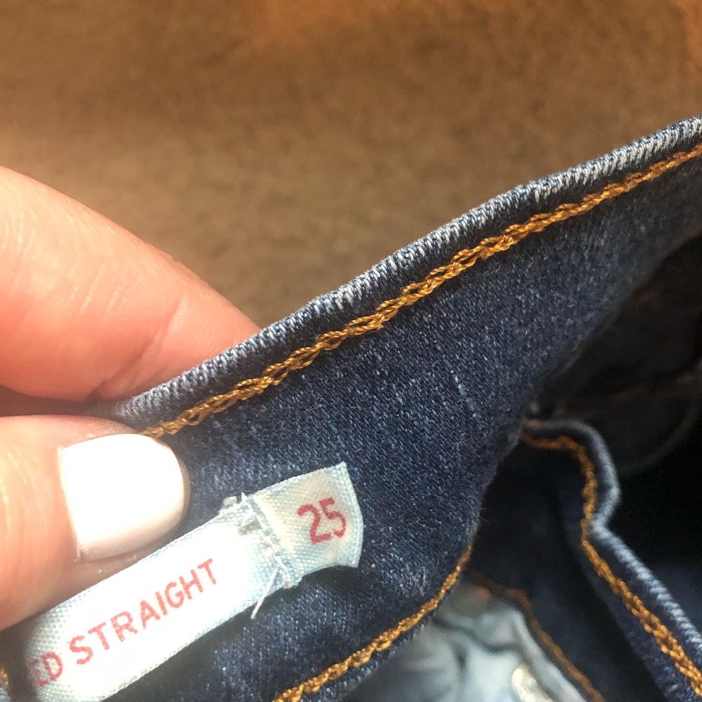 Levi Jeans - Picture 2 of 2